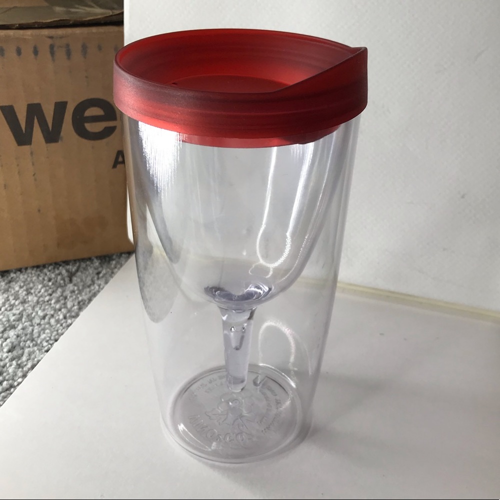 *BRAND NEW* Portable Wine Glass To-Go